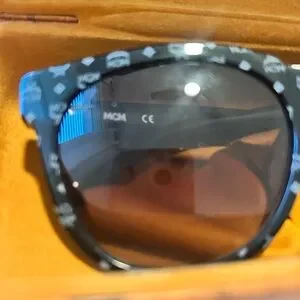 MCM | Accessories | Mcm Brown And Black Key Card Holder  display picture 2